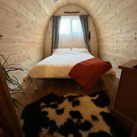 营地 An Bothan Beag The Little Hut