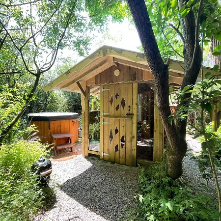 An Bothan Beag The Little Hut Campsite