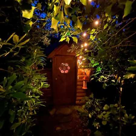 Camping An Bothan Beag The Little Hut *