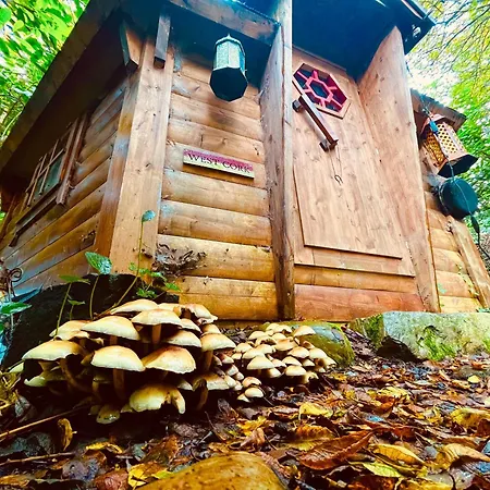 An Bothan Beag The Little Hut *